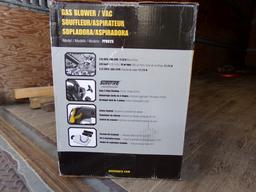 #306 POULAN PRO GAS BLOWER VAC NEW IN BOX