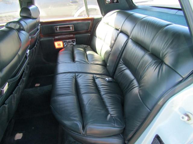 #203 1978 CADILLAC FLEETWOOD BROUGHOM 18354 MILES SHOWING  WOODGRAIN TRIM L