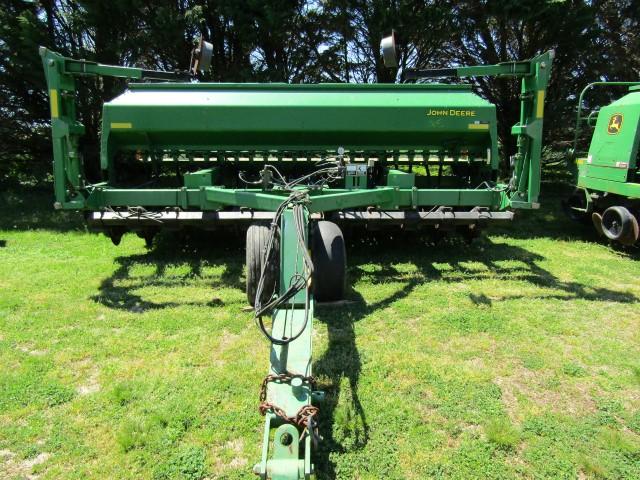 #205 JOHN DEERE 1590 GRAIN DRILL MOD 1590 X72 5199