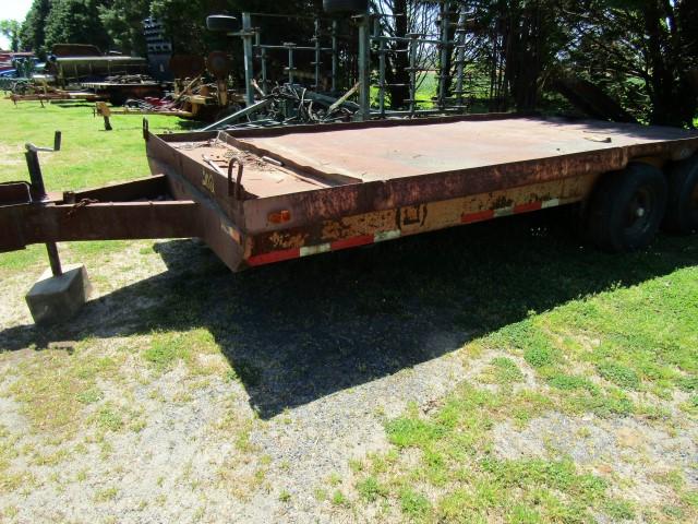 #202 1968 TANDEM AXLE EQUIPMENT TRAILER 16 X 8  DECK DIAMOND PLATE 4' BEAVE