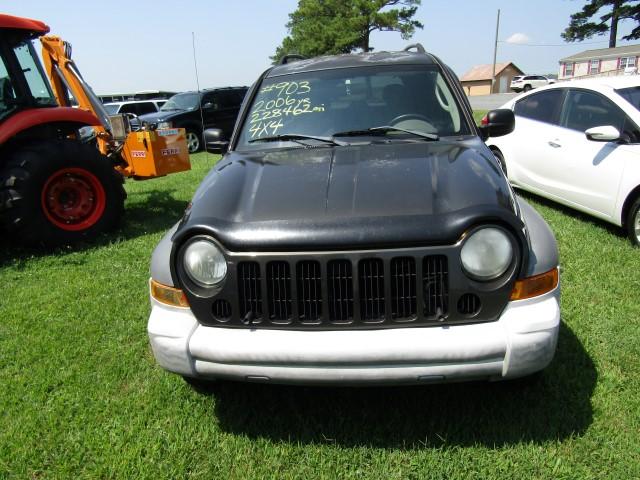 #903 2005 JEEP LIBERTY 4X4 228462 MILES 6 SP MANUAL POWER PACKAGE A/C NOT W