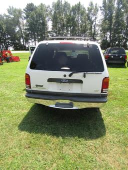 #1101 1999 FORD EXPLORER 4 WD 223996 MILES AM FM CD CLOTH SEATS NOT STATE I
