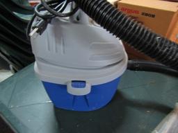 SHOP VAC HANG UP PORTABLE 2.5 GAL 2.5 HP