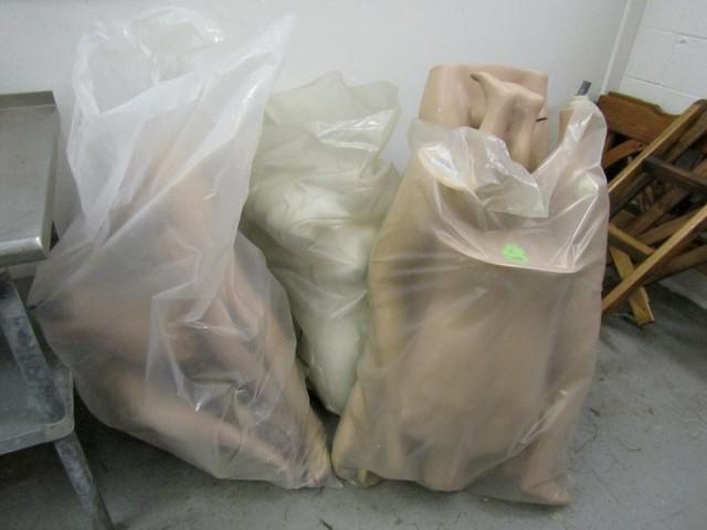 3 BAGS MANNEQUINS ADULT AND CHILD SIZES