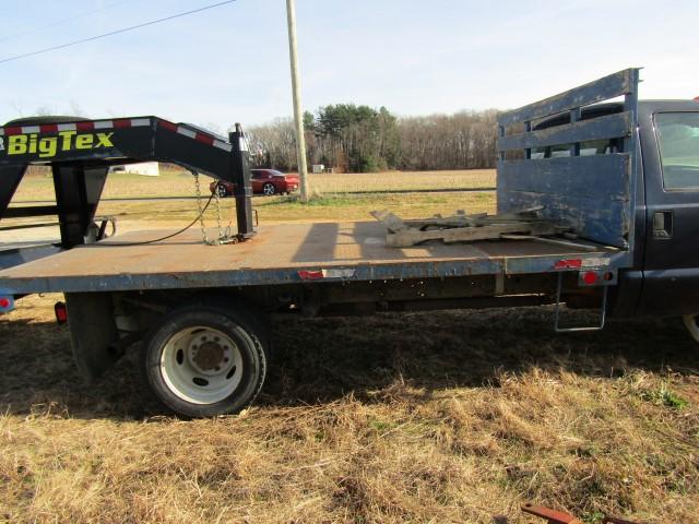 2002 FORD F450 SUPER DUTY DUALLY REGULAR CAB 218880 MILES V10 AUTO TRANS AM