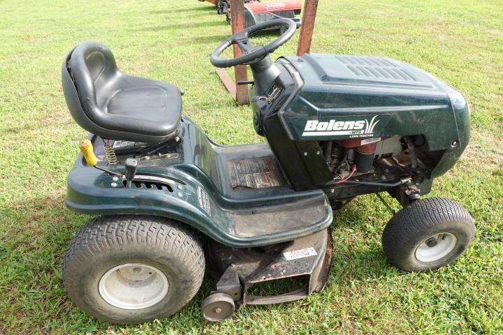 #2301 BOLENS RIDING MOWER 15.5 HP 6 SP 38" CUT RUNS AND CUTS