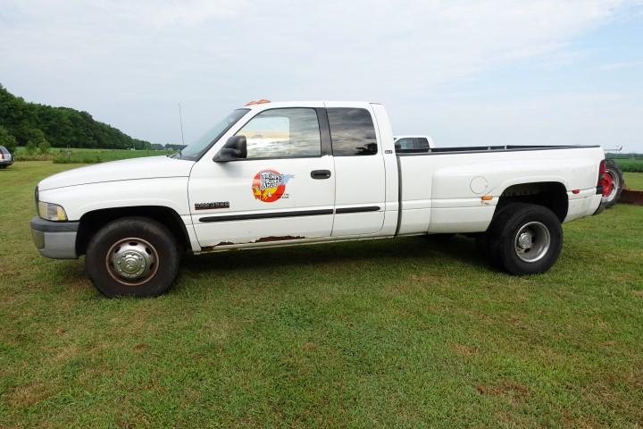 #2401 2001 DODGE RAM 3500 DUALLY LARAMIE SLT 4 DOOR EXTENDED CAB 8' BED 701