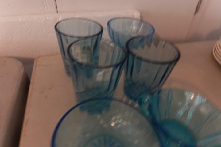 6 PC INCLUDING 3 AUNT POLLY BLUE TUMBLERS AND MORE