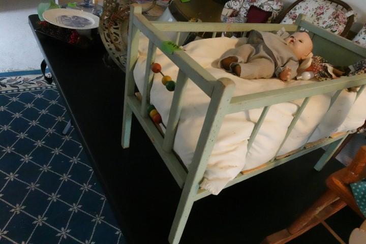 EARLY BABY DOLL CRIB WITH ANTIQUE BABY DOLL