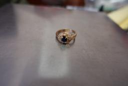 14 KT YELLOW GOLD RING WITH BLUE SAPPHIRE AND DIAMOND CHIPS SIZE 4.5 1.8 DW