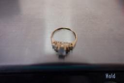 14 KT YELLOW GOLD RING 1 CLEAR STONE 12 SMALL DIAMONDS SIZE 4.5 .8 DWT