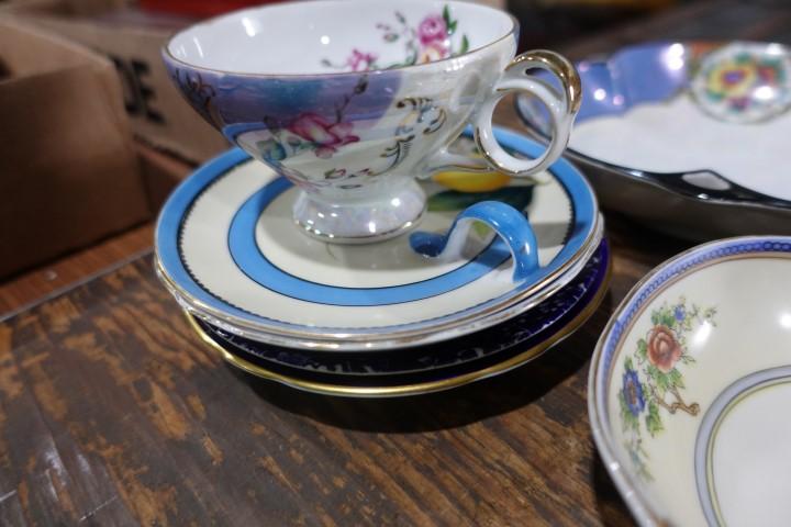 LOT OF NORITAKE BOWLS TEACUPS AND SAUCERS