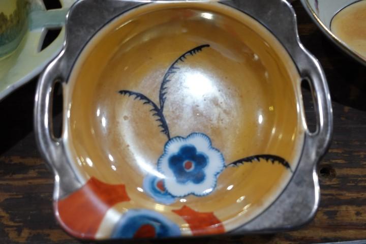 LOT OF MOSTLY HAND PAINTED NORITAKE AND SAJI BOWL