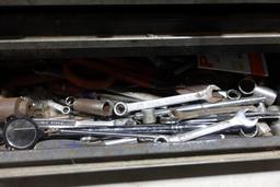 TOOL BOX 3 DRAWER FULL OF TOOLS INCLUDING CRAFTSMAN SOCKETS RATCHETS OPEN E