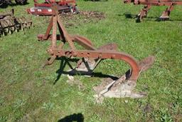 #3606 2 BOTTOM PLOW 3 PT MOUNT GOOD PLOW HEADS