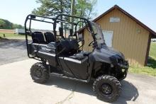 #7301 2020 HONDA PIONEER 700 4 WD 682 MILES 135 HRS AUTO TRANS 4 SEATER ROL