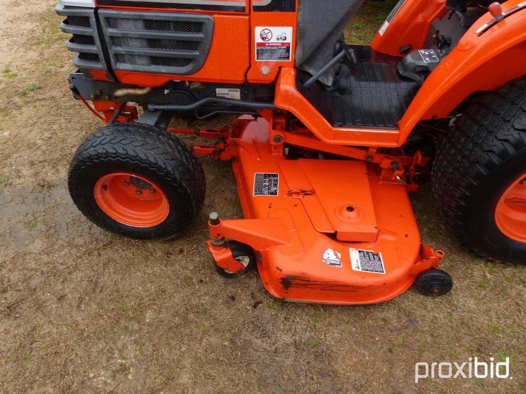 Kubota B7300 w/belly mower