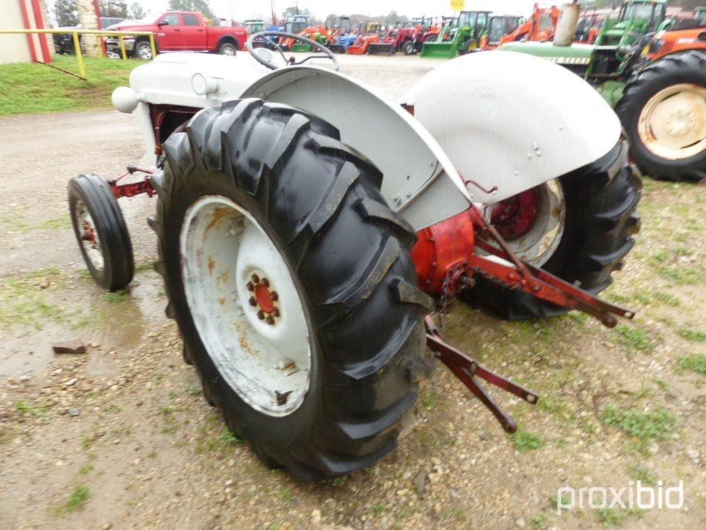 Ford 860 Tractor