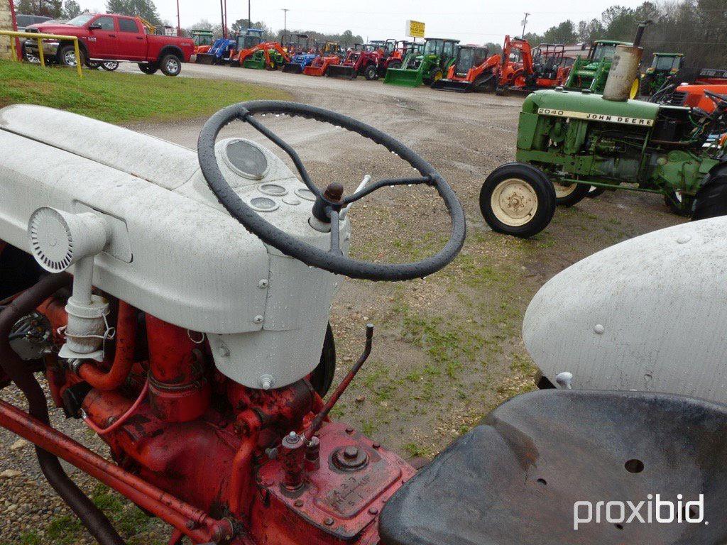 Ford 860 Tractor