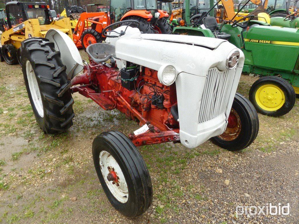 Ford 860 Tractor