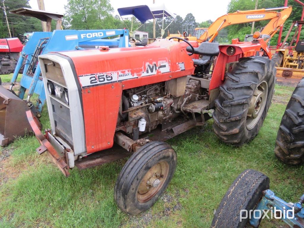 MF 255 Tractor