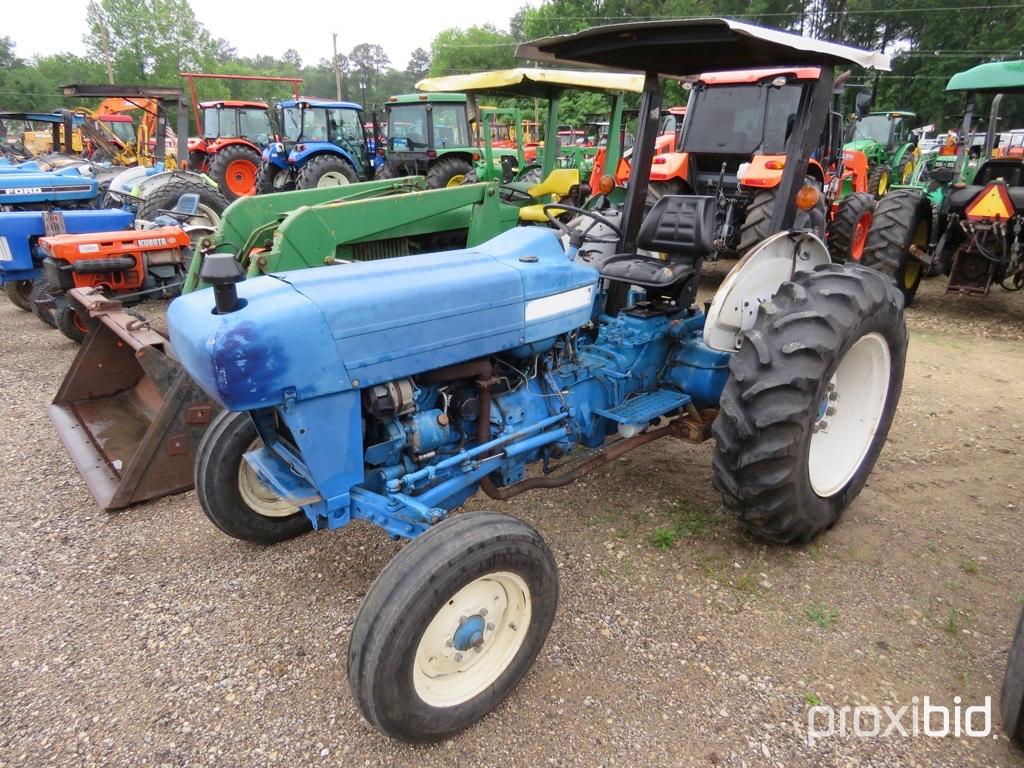 Ford 3910 Tractor