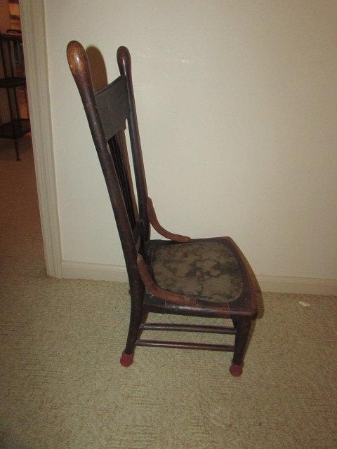 Antique Oak Spindle Back Child's Chair