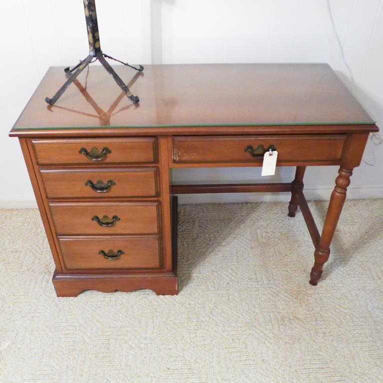 Desk by Drew Furniture Company, 5 Drawers, Turned