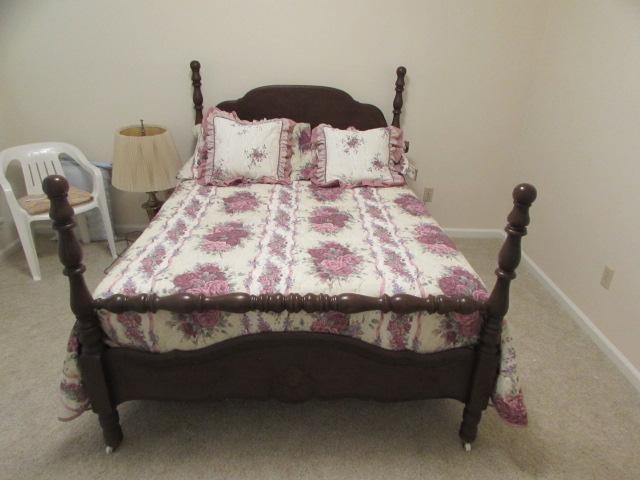 Full-Size Four Poster Bed with Bed Linens