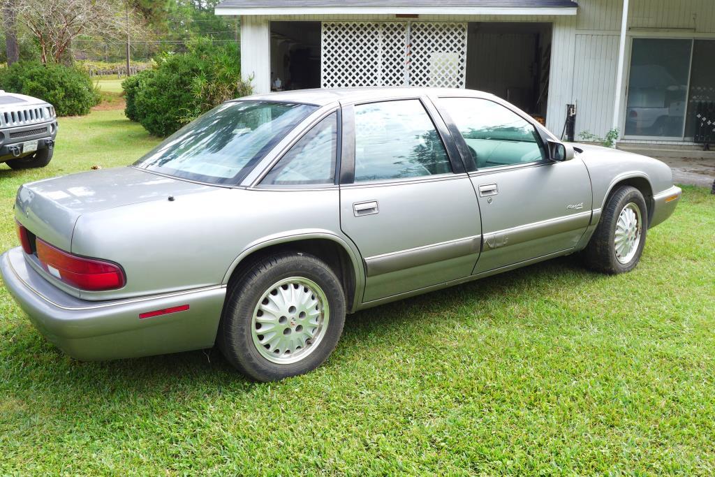 1996 Buick Regal Custom 3800 Series II 4-Door