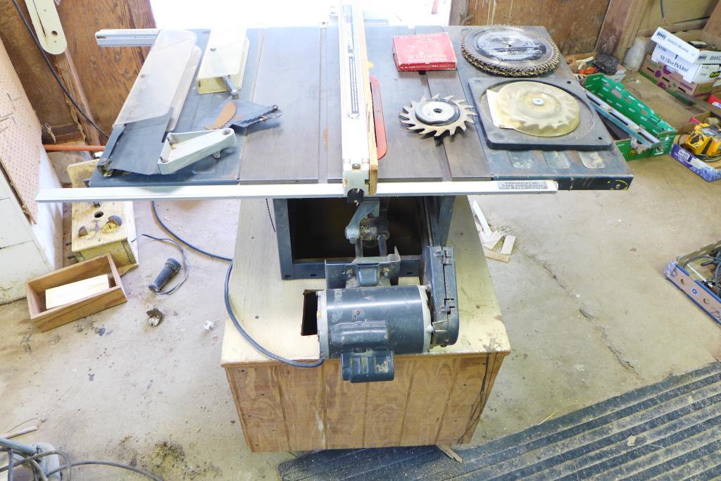 Craftsman 10" Table Saw w/27" x 44" Table Bed &