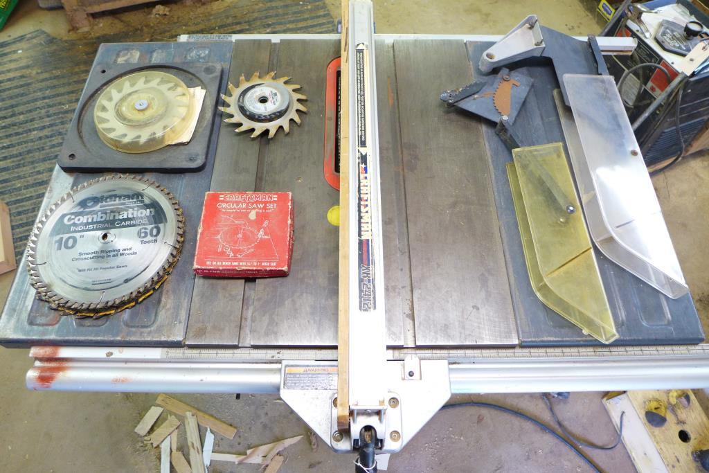 Craftsman 10" Table Saw w/27" x 44" Table Bed &