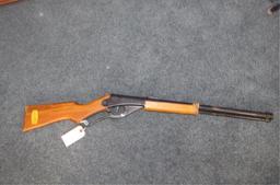 Daisy No. 1938 Red Ryder Carbine BB Gun (Working