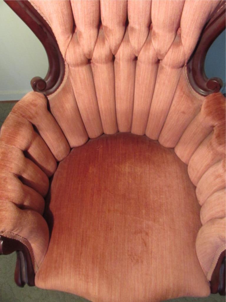 Victorian-Style Carved Chair with Tufted Velvet