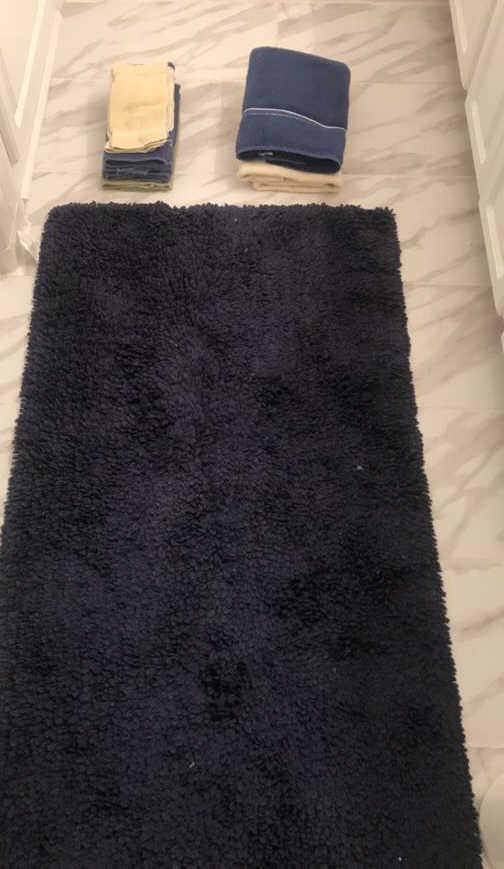 Bathroom Rug and Assorted Towels & Hand Towels