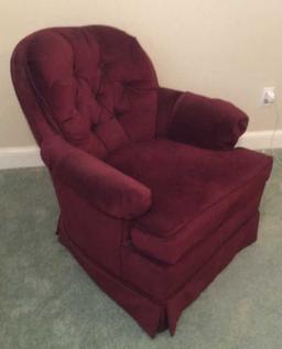 Upholstered Chair with Tufted Back