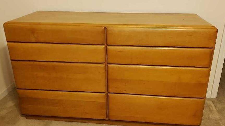Mid Century Modern 8-Drawer Dresser