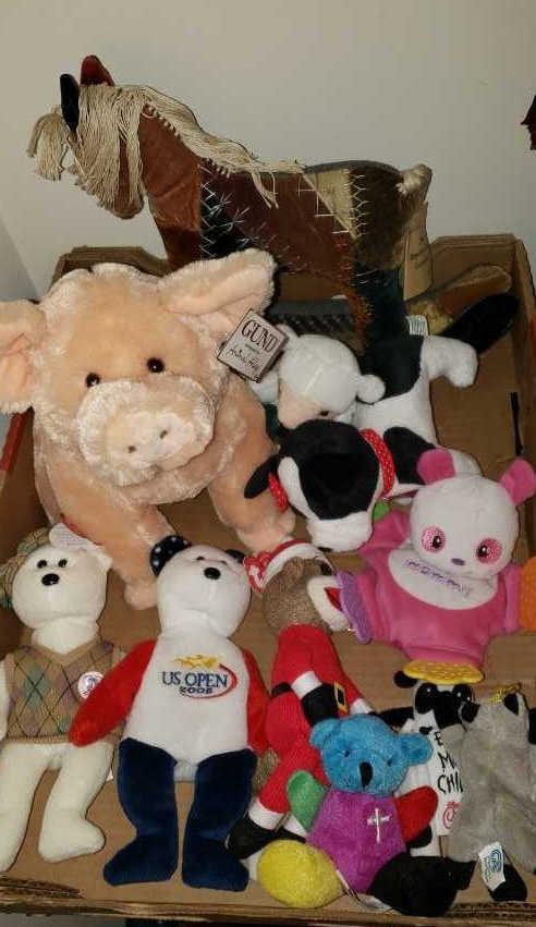 Assorted Stuffed Animals: Gund, Ty, Etc