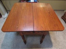 Drop-Leaf Dining Table with Turned Legs &