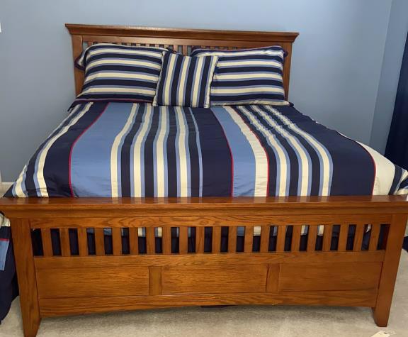 Queen Size Bed with King Size Dockers Comforter, Sheets,