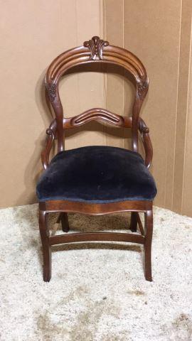 Set of (4) Victorian Dining Chair, Carved and