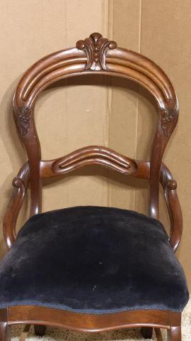 Set of (4) Victorian Dining Chair, Carved and