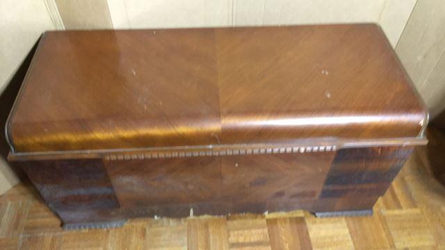 Vintage Lane Waterfall Cedar Chest