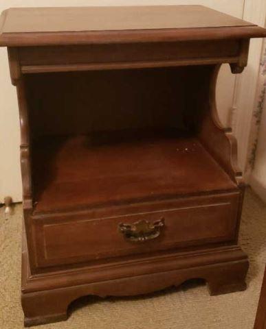 1-Drawer Nightstand