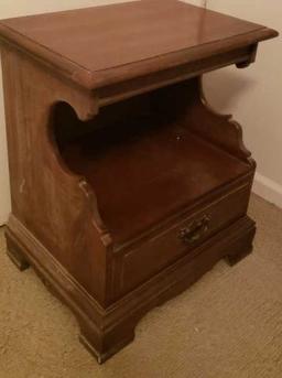 1-Drawer Nightstand