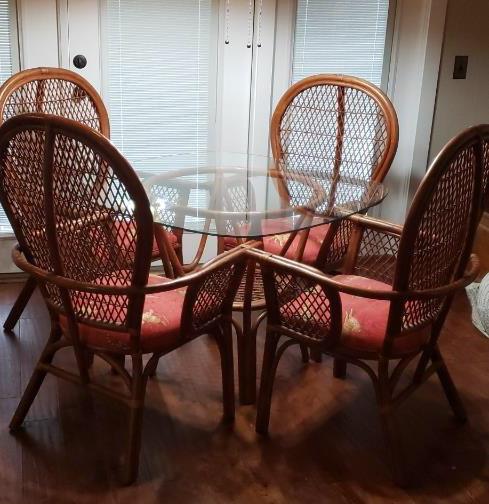 Rattan Table with Round  Glass Top and (4)
