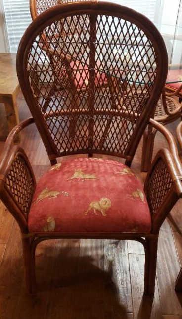 Rattan Table with Round  Glass Top and (4)