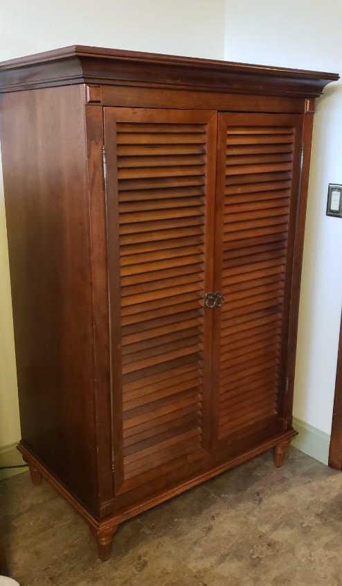 Louvered Door Media Cabinet/Armoire
