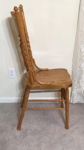 Oval Oak Dining Table & (8) Matching Pressed Back