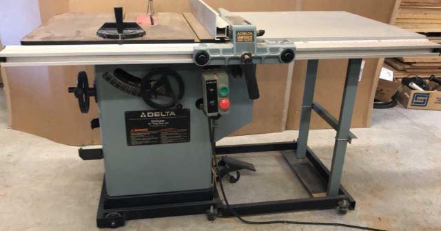 Delta 10 in. Tilting Arbor Table Saw 3HP